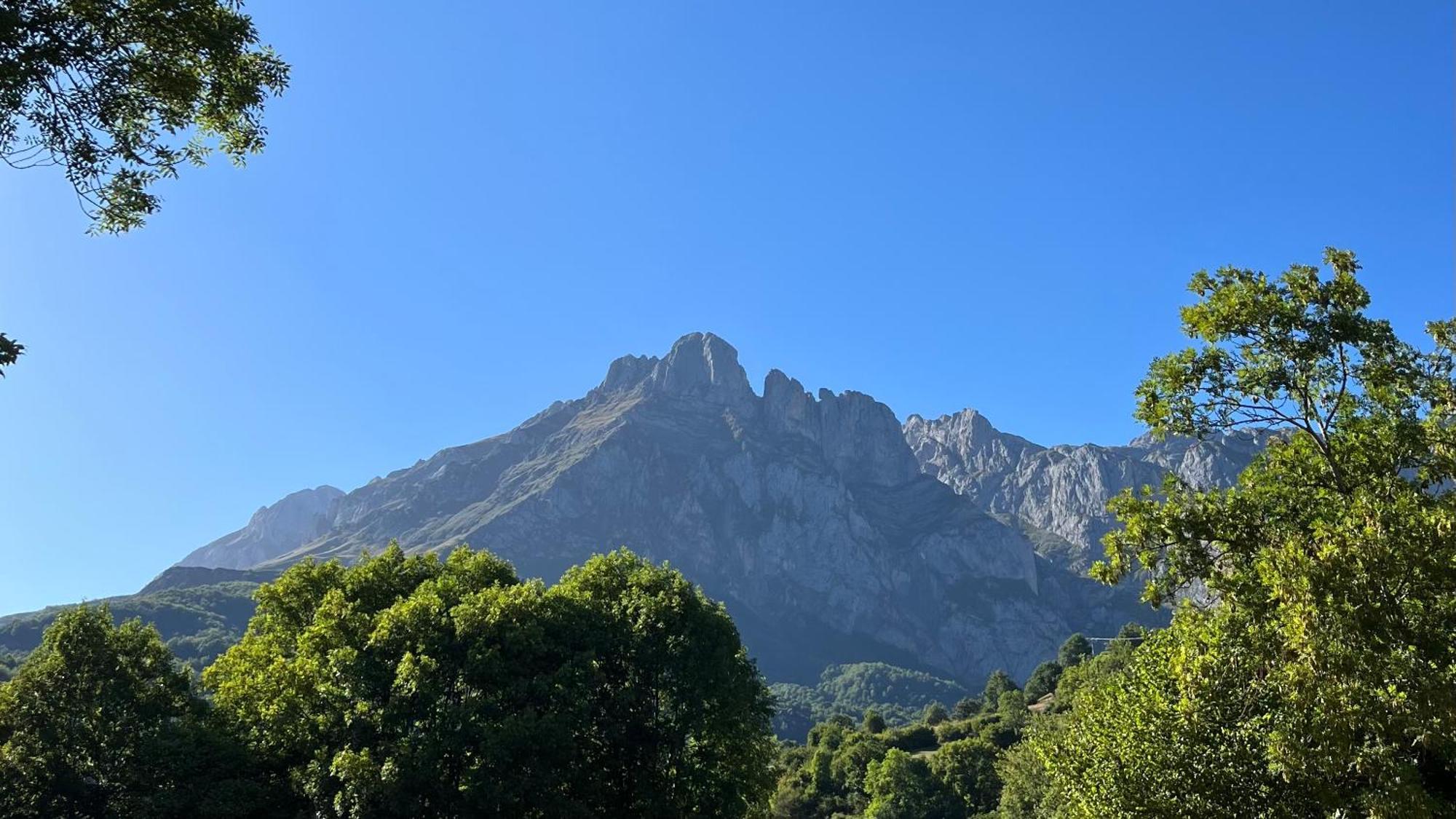 Las Casucas De Remona Espinama Εξωτερικό φωτογραφία